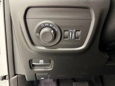 2025 Jeep Grand Cherokee L Altitude 4x4