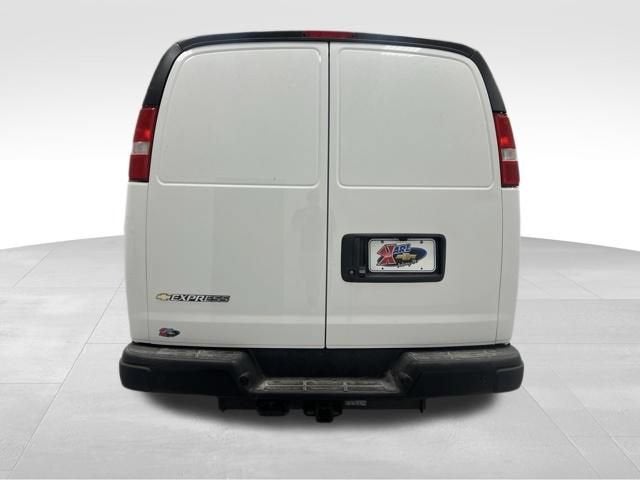 2026 Chevrolet Express Cargo WT