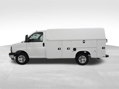 2026 Chevrolet Express Cutaway 3500 1WT