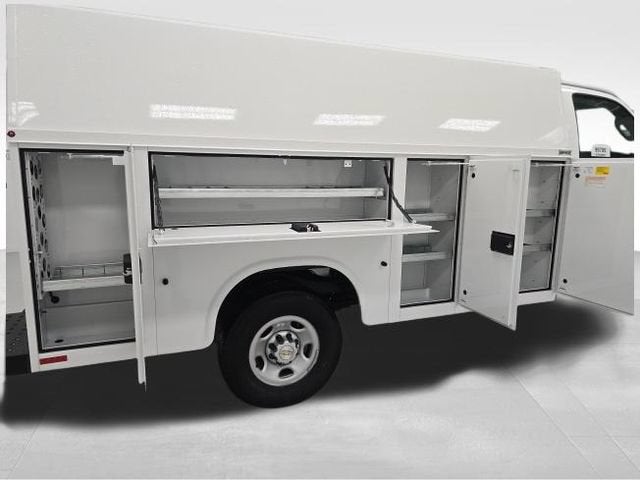 2026 Chevrolet Express Cutaway 3500 1WT