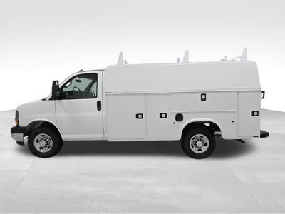 2026 Chevrolet Express Cutaway 3500 1WT