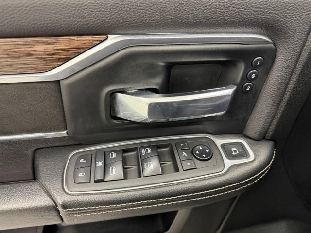 2021 RAM 2500 Laramie Crew Cab 4x4 6'4" Box