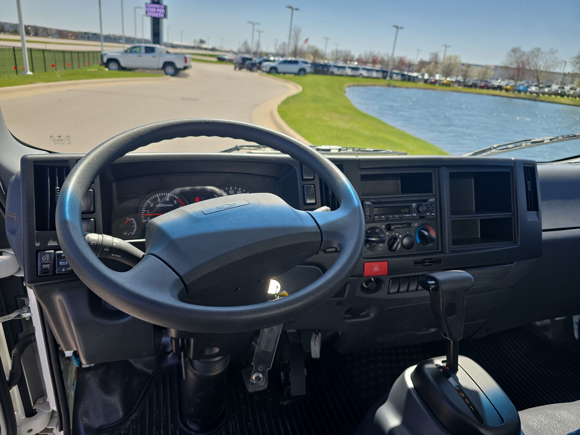 2025 Chevrolet Low Cab Forward 4500 HG Base
