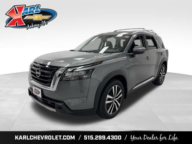 2025 Nissan Pathfinder Platinum