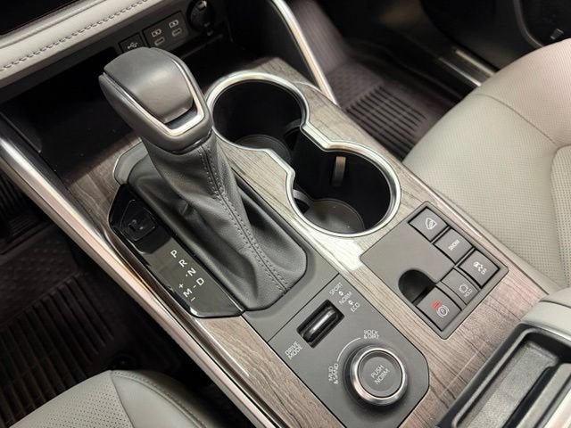 2024 Toyota Highlander Platinum