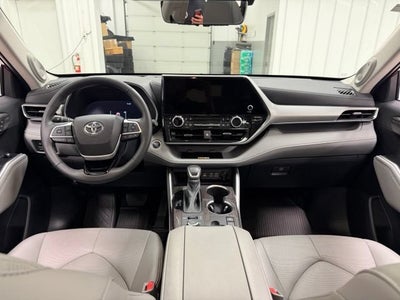 2024 Toyota Highlander Platinum