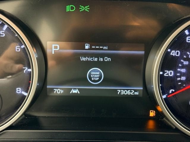 2022 Kia Carnival LX