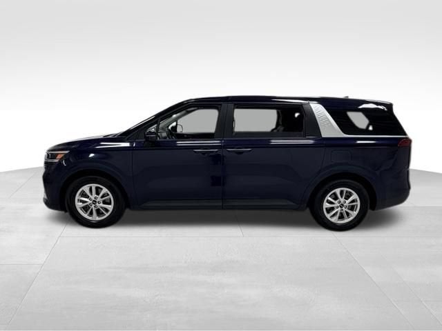 2022 Kia Carnival LX