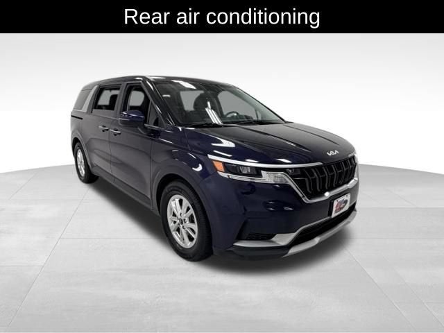 2022 Kia Carnival LX