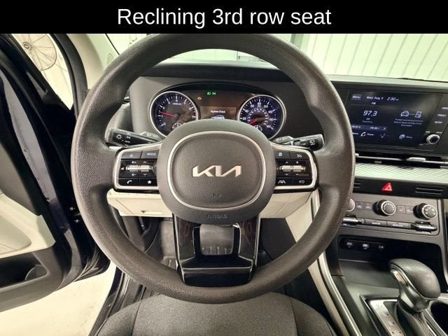 2022 Kia Carnival LX