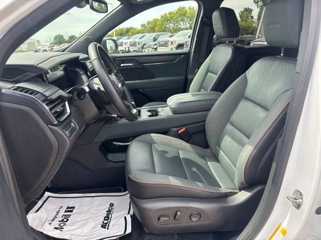 2024 GMC Acadia AT4