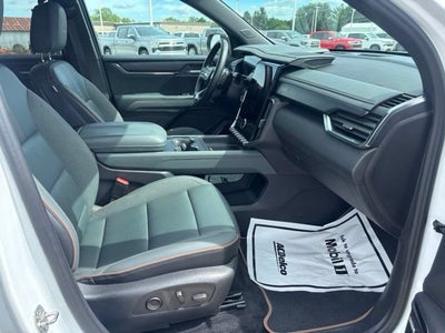 2024 GMC Acadia AT4