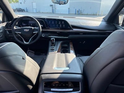2024 Cadillac Escalade ESV Premium Luxury