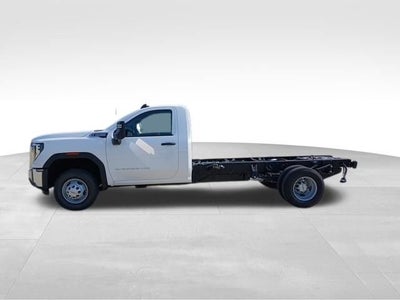 2026 GMC Sierra 3500 HD Chassis Cab Pro