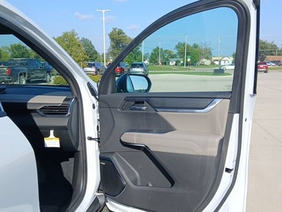 2027 GMC Acadia Elevation