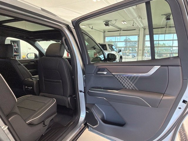 2027 GMC Acadia Denali