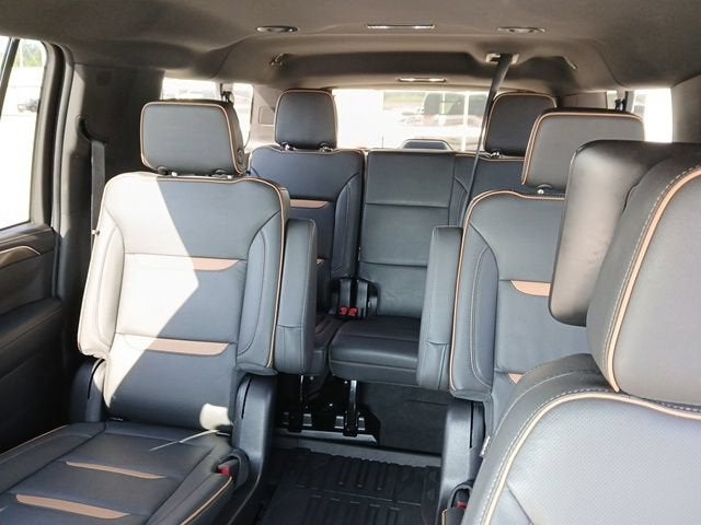2024 GMC Yukon XL AT4