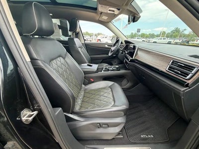2024 Volkswagen Atlas 2.0T SEL Premium R-Line