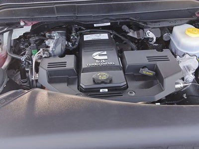 2023 RAM 2500 Laramie Crew Cab 4x4 6'4" Box