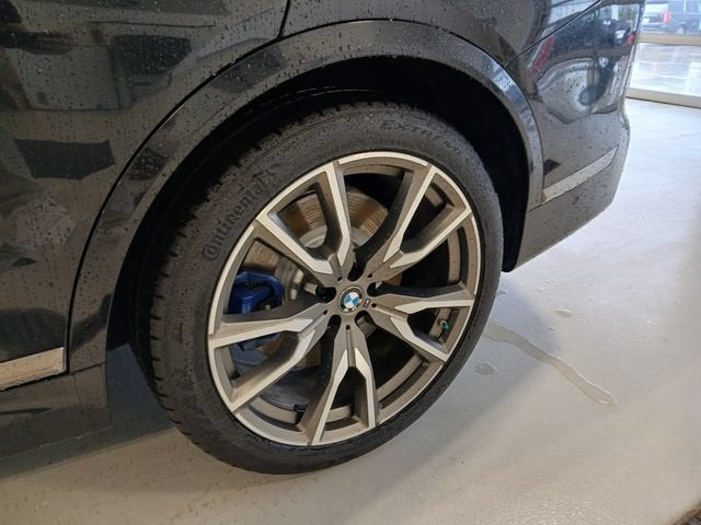2022 BMW X7 M50i