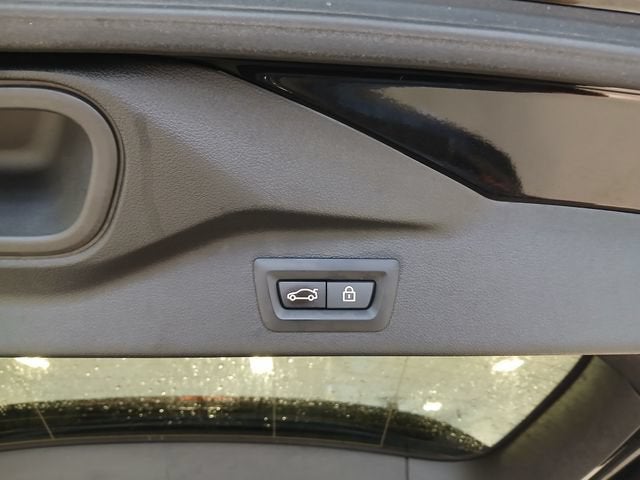 2022 BMW X7 M50i