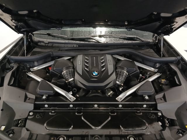 2022 BMW X7 M50i