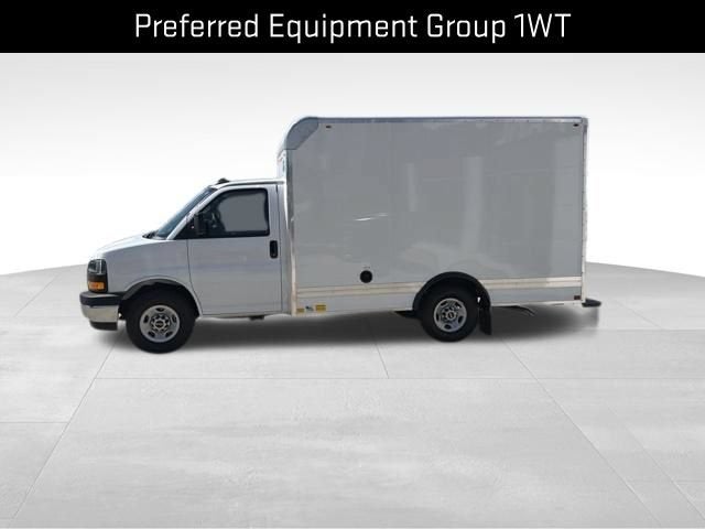 2026 GMC Savana Cutaway 3500 1WT