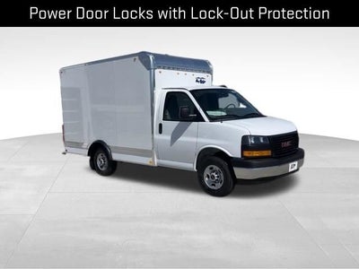 2026 GMC Savana Cutaway 3500 1WT