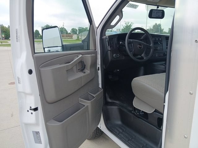 2026 GMC Savana Cutaway 4500 2WT
