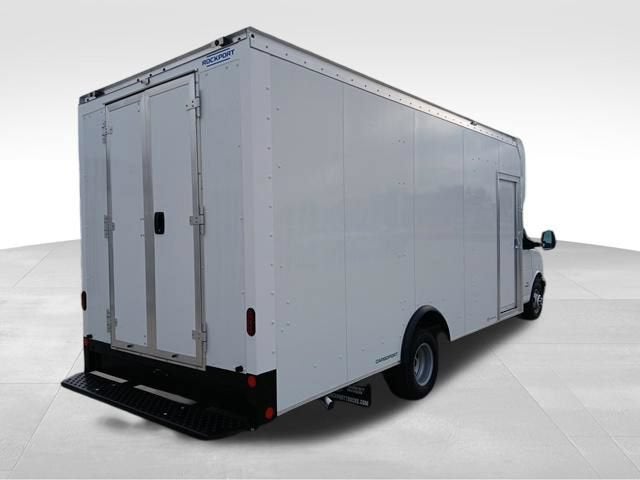 2026 GMC Savana Cutaway 4500 2WT