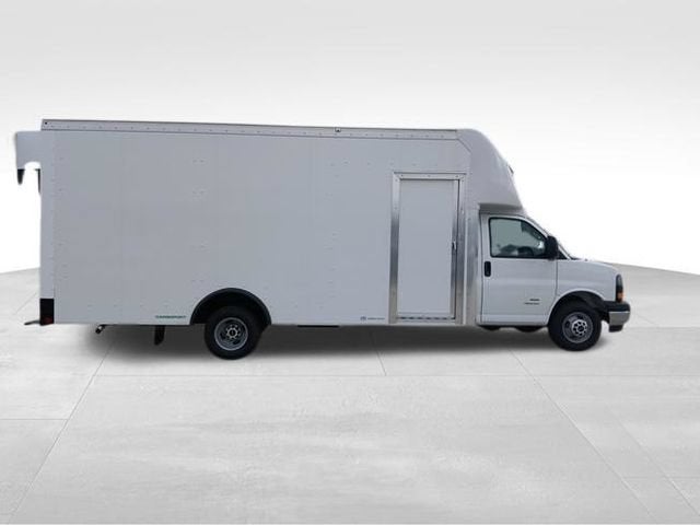 2026 GMC Savana Cutaway 4500 2WT