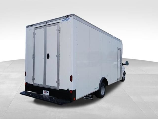 2026 GMC Savana Cutaway 4500 2WT
