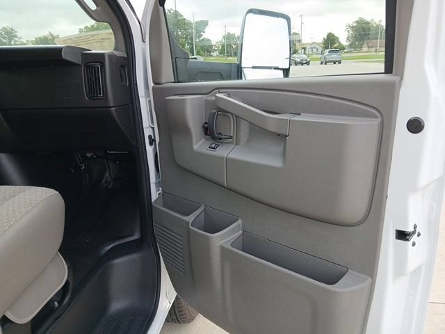 2026 GMC Savana Cutaway 4500 2WT