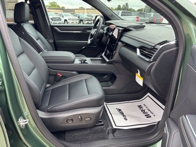 2027 GMC Acadia Elevation
