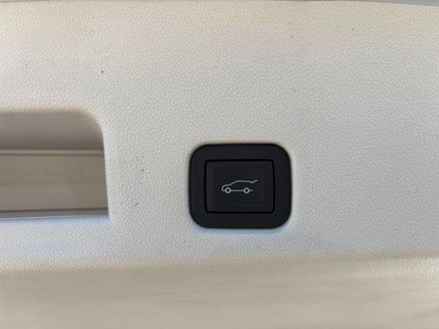 2027 GMC Acadia Denali