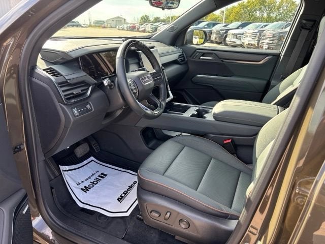 2024 GMC Acadia AT4