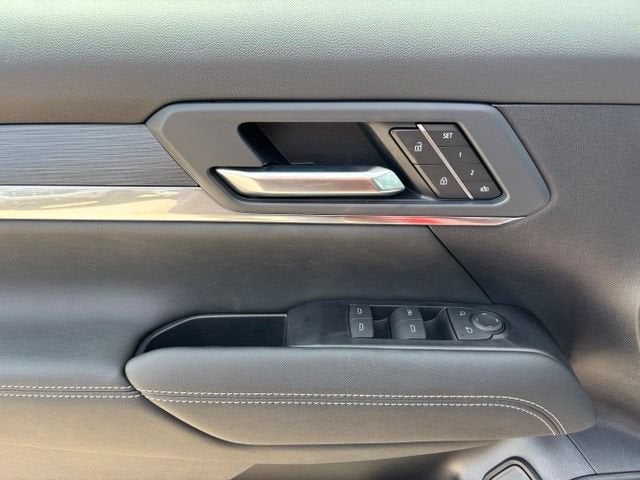 2027 GMC Terrain AWD Elevation