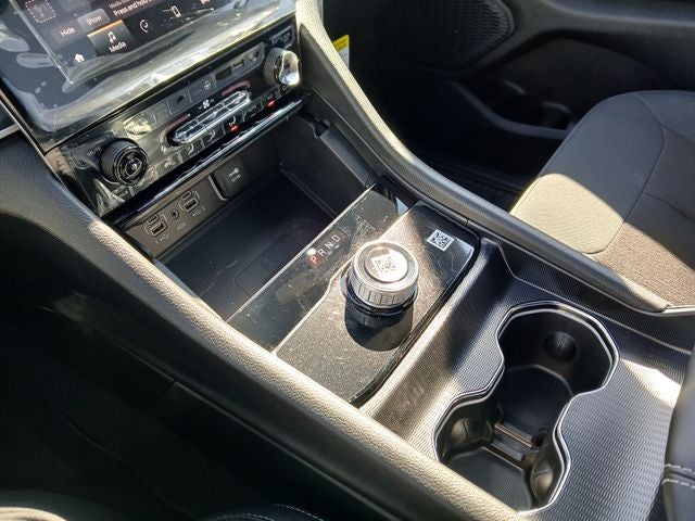 2026 Jeep Grand Cherokee GRAND CHEROKEE LAREDO X 4X4