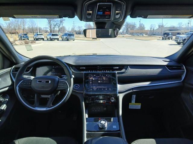 2026 Jeep Grand Cherokee GRAND CHEROKEE LAREDO X 4X4