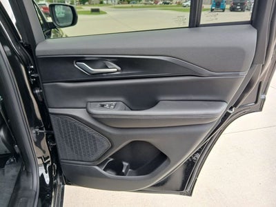 2026 Jeep Grand Cherokee GRAND CHEROKEE LAREDO 4X4