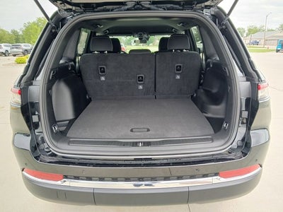 2026 Jeep Grand Cherokee GRAND CHEROKEE LAREDO 4X4