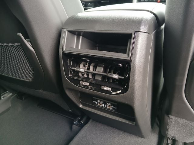 2026 Jeep Grand Cherokee GRAND CHEROKEE LAREDO 4X4