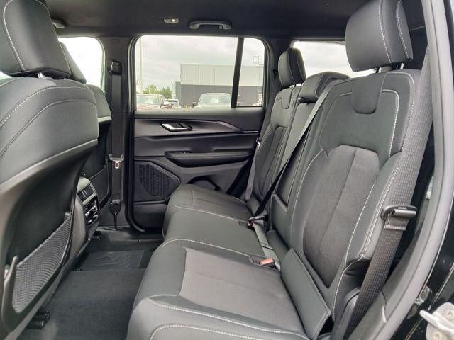 2026 Jeep Grand Cherokee GRAND CHEROKEE LAREDO 4X4