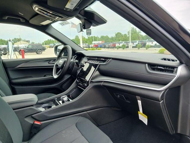2026 Jeep Grand Cherokee GRAND CHEROKEE LAREDO 4X4