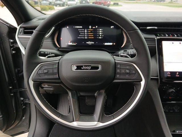 2027 Jeep Grand Cherokee GRAND CHEROKEE LAREDO X 4X4