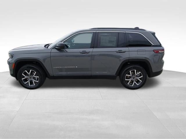 2027 Jeep Grand Cherokee Laredo X