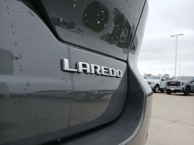 2027 Jeep Grand Cherokee GRAND CHEROKEE LAREDO X 4X4