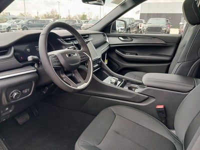 2026 Jeep Grand Cherokee GRAND CHEROKEE LAREDO X 4X4