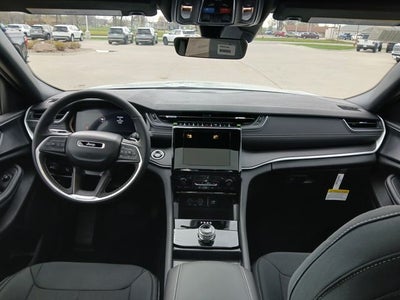 2026 Jeep Grand Cherokee GRAND CHEROKEE LAREDO X 4X4
