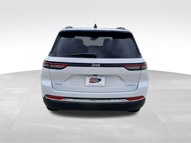 2026 Jeep Grand Cherokee GRAND CHEROKEE LAREDO X 4X4